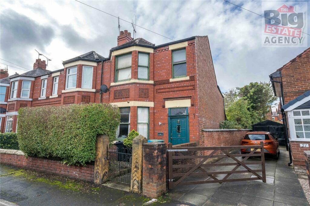 4 bedroom end of terrace house for sale in Newry Park, Chester, CH2