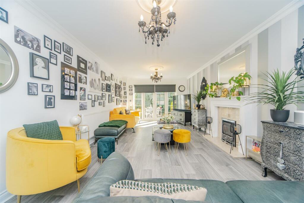 Additional property image - Heol Fioled, Barry