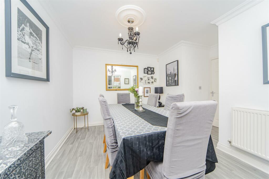 Additional property image - Heol Fioled, Barry