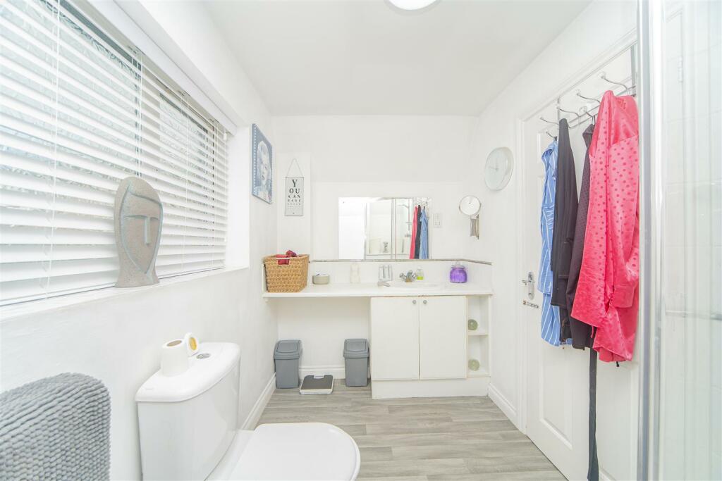 Additional property image - Heol Fioled, Barry
