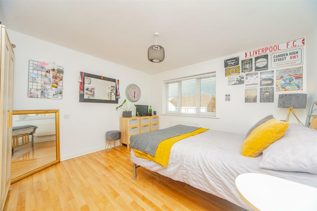 Additional property image - Heol Fioled, Barry