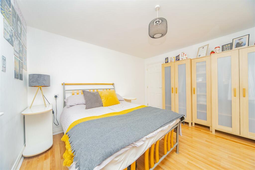 Additional property image - Heol Fioled, Barry
