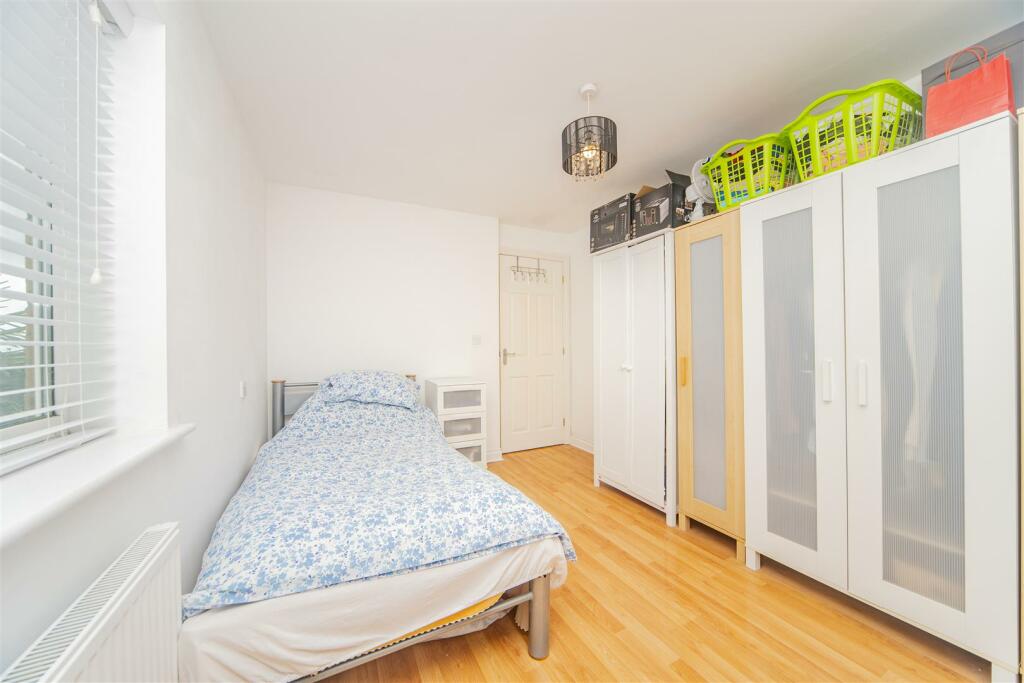 Additional property image - Heol Fioled, Barry