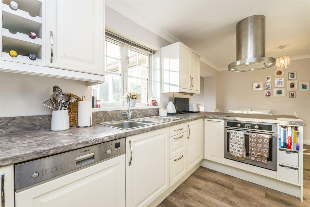Additional property image - Llys Y Coed, Barry