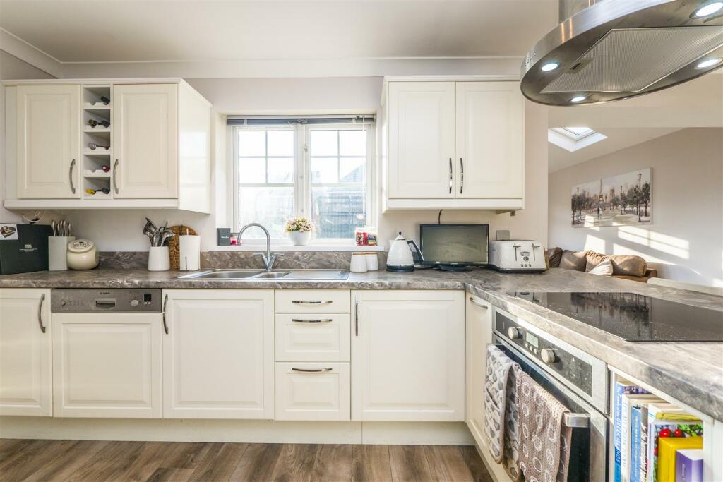 Additional property image - Llys Y Coed, Barry