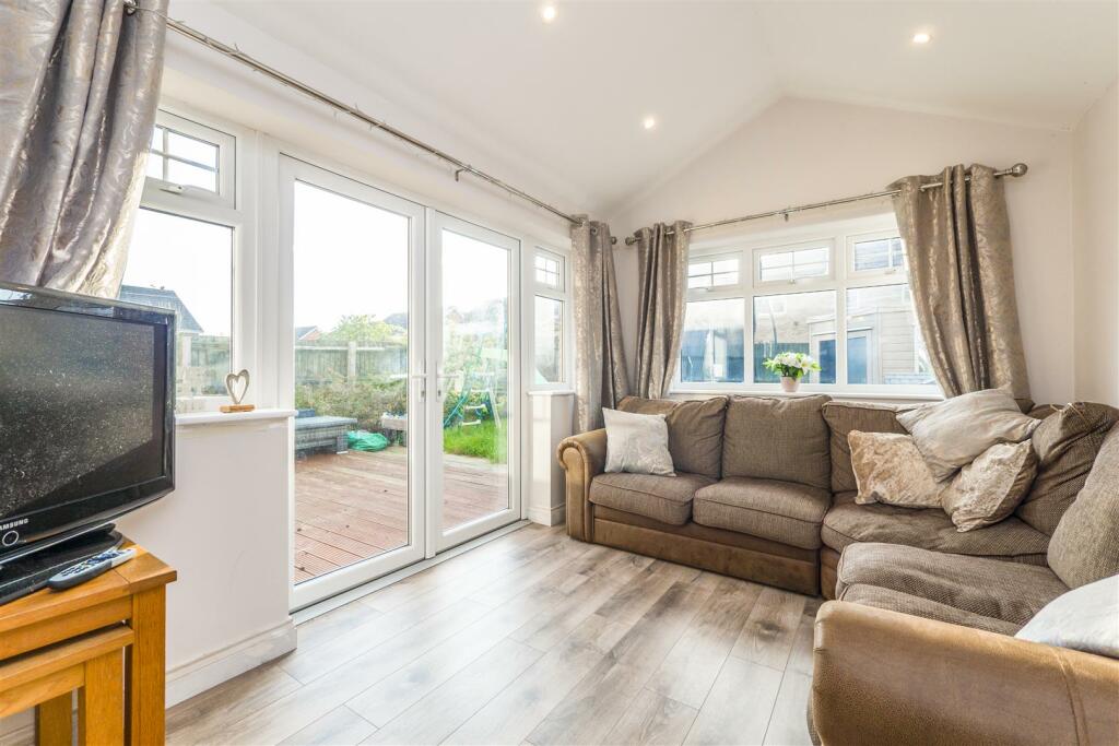 Additional property image - Llys Y Coed, Barry