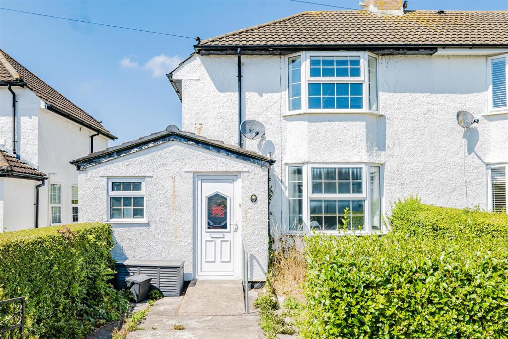 Main image of property: Bron Awelon, Barry
