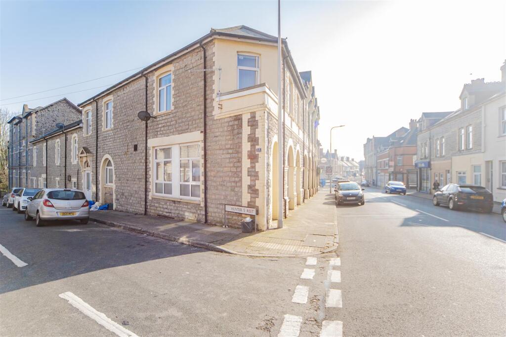 Main image of property: Hunter Street, Barry