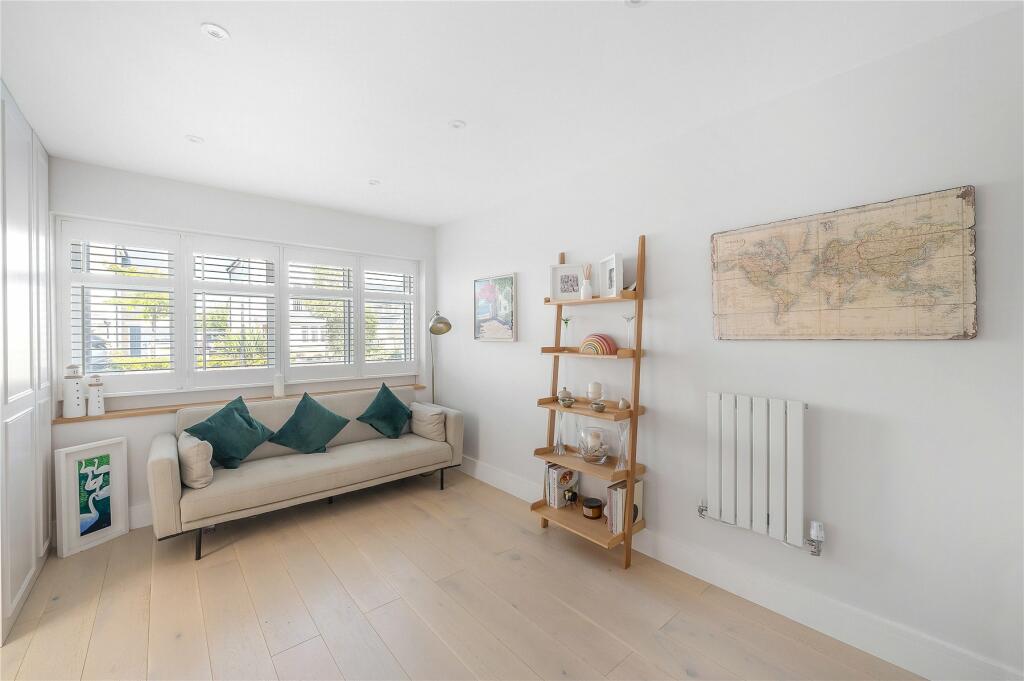 Additional property image - Brindlewick Gardens, Beckenham, BR3