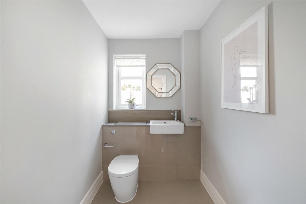 Additional property image - Brindlewick Gardens, Beckenham, BR3