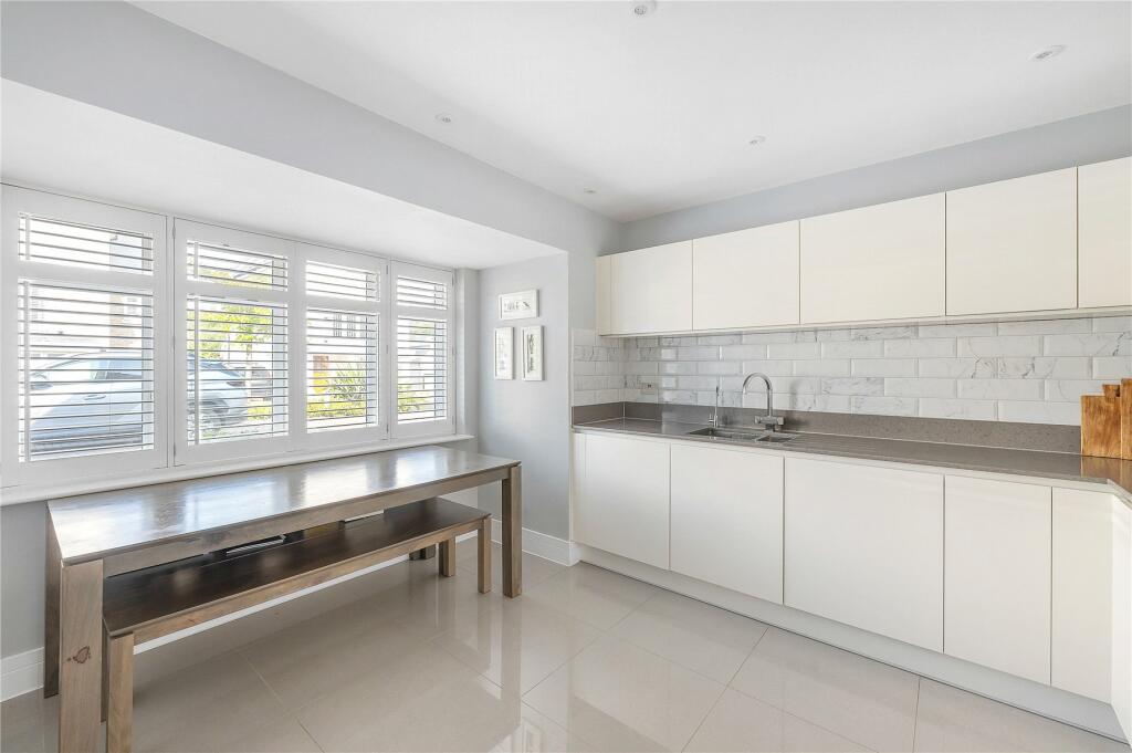 Additional property image - Brindlewick Gardens, Beckenham, BR3