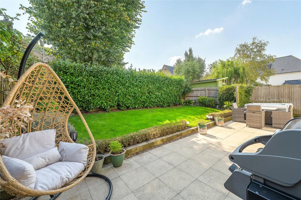 Additional property image - Brindlewick Gardens, Beckenham, BR3
