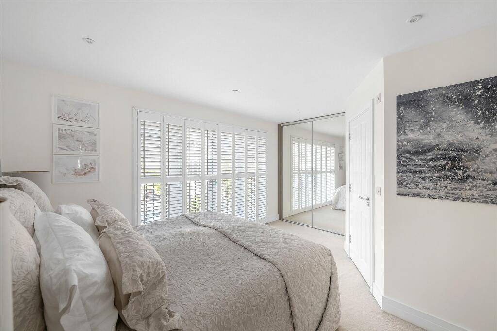 Additional property image - Brindlewick Gardens, Beckenham, BR3