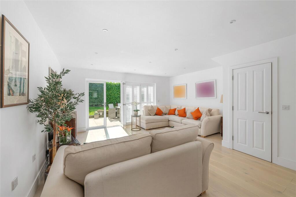 Additional property image - Brindlewick Gardens, Beckenham, BR3