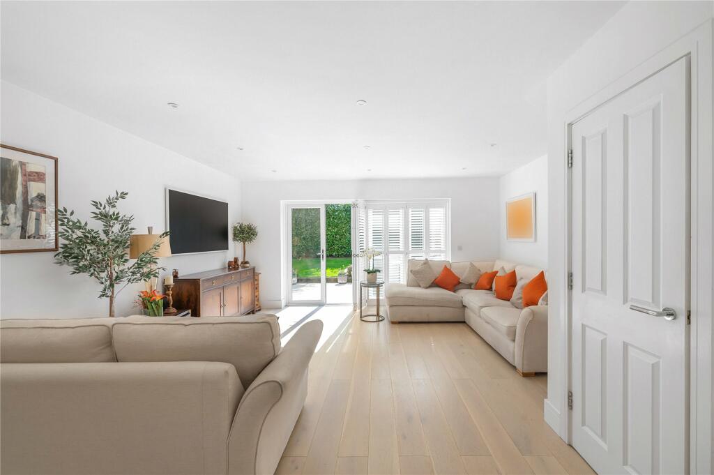 Additional property image - Brindlewick Gardens, Beckenham, BR3
