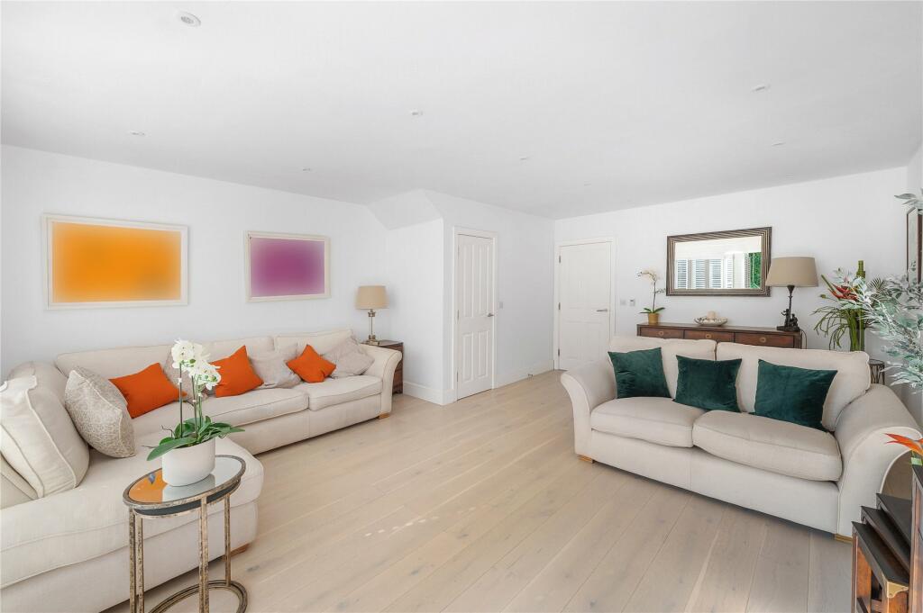 Additional property image - Brindlewick Gardens, Beckenham, BR3