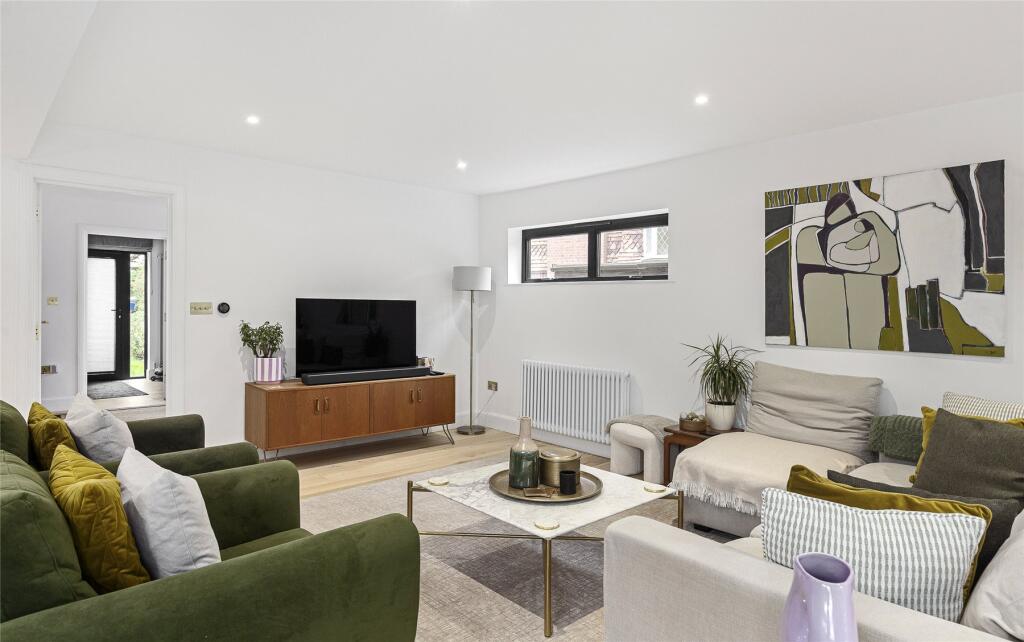 Additional property image - Scotts Lane, Bromley, BR2