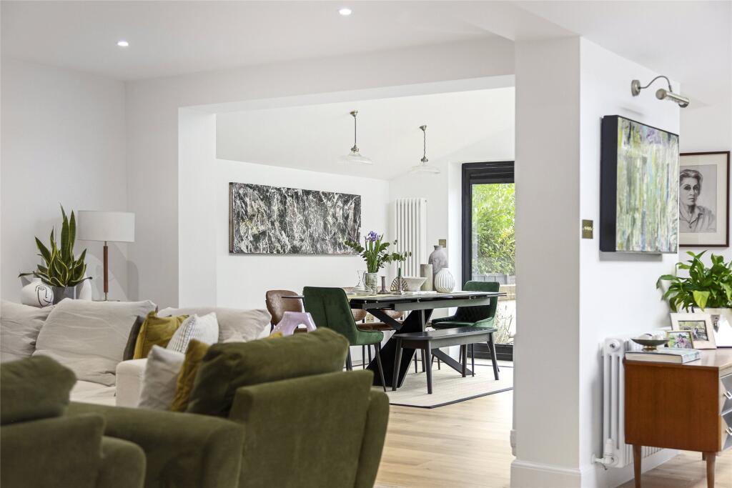 Additional property image - Scotts Lane, Bromley, BR2