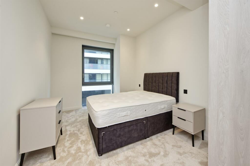1 bedroom property for rent in Aspen Wharf, E14