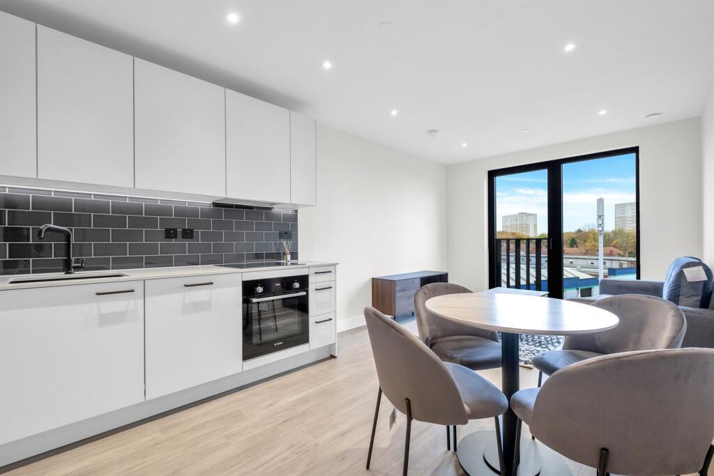 Main image of property: Belmont Wharf, Glasswater Locks, B4