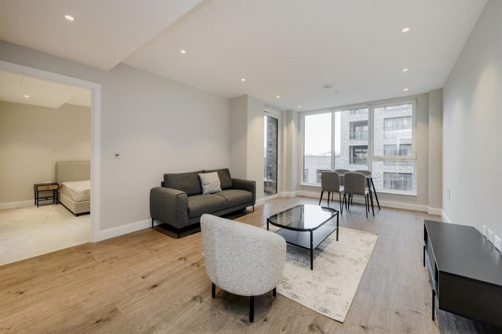 Main image of property: Gasholder Place, Oval Village, SE11