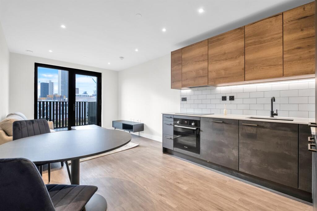 Main image of property: Belmont Wharf, B4