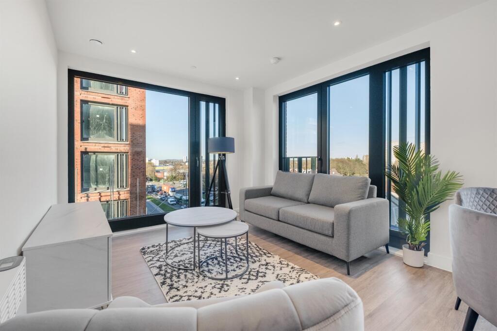 Main image of property: Belmont Wharf, Glasswater Locks, B4