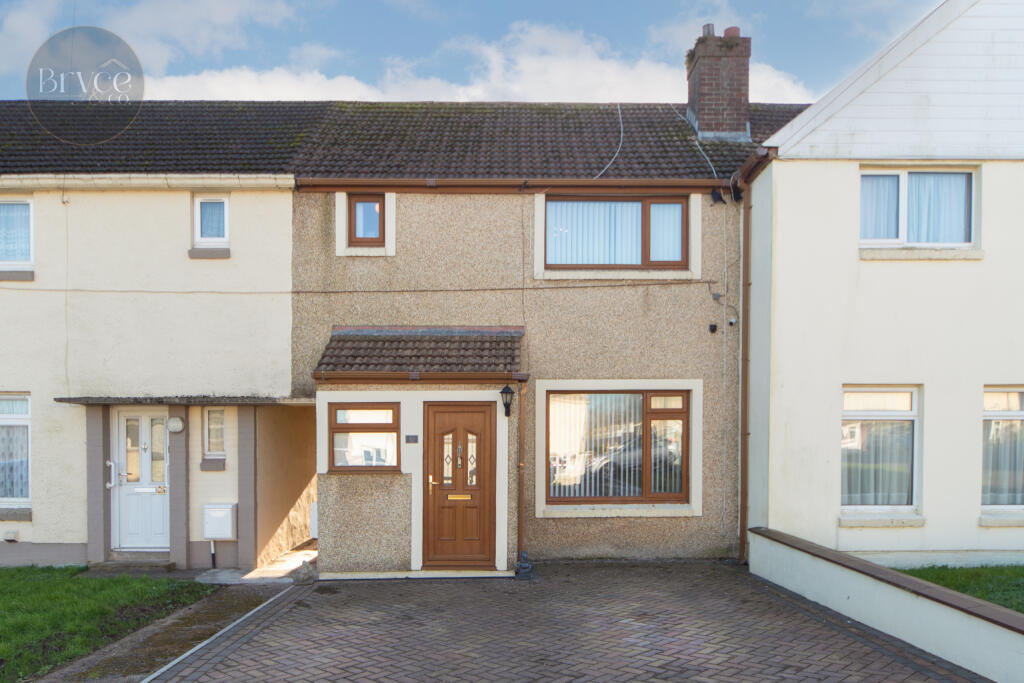 2 bedroom terraced house for sale in St. Lawrence Avenue, Hakin