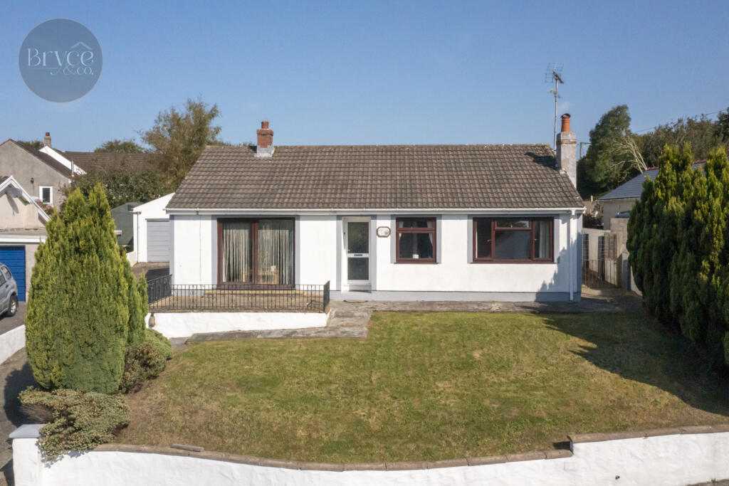 3 bedroom detached bungalow for sale in Elster, Rectory Road, Llangwm