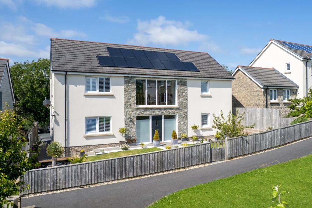 Main image of property: Garden Meadows Park, Tenby, SA70