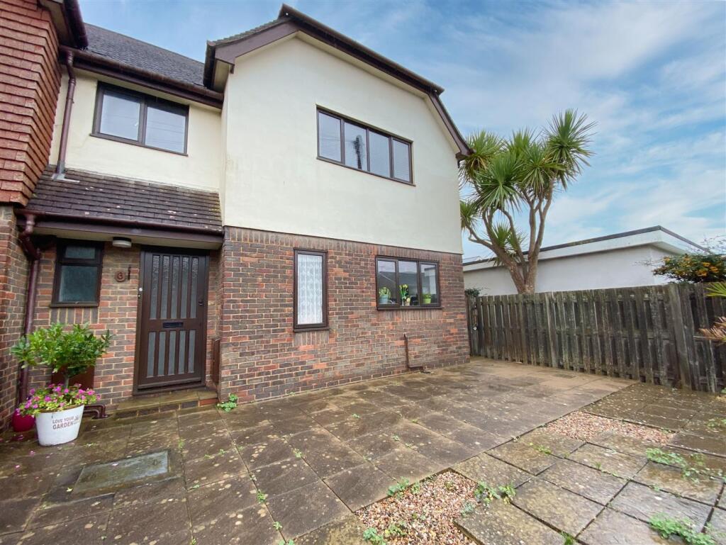 Main image of property: Gatehouse Close, Beaulieu Road, Bexhill