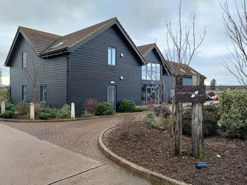 Commercial property for sale in Station Road, Biggleswade, SG18