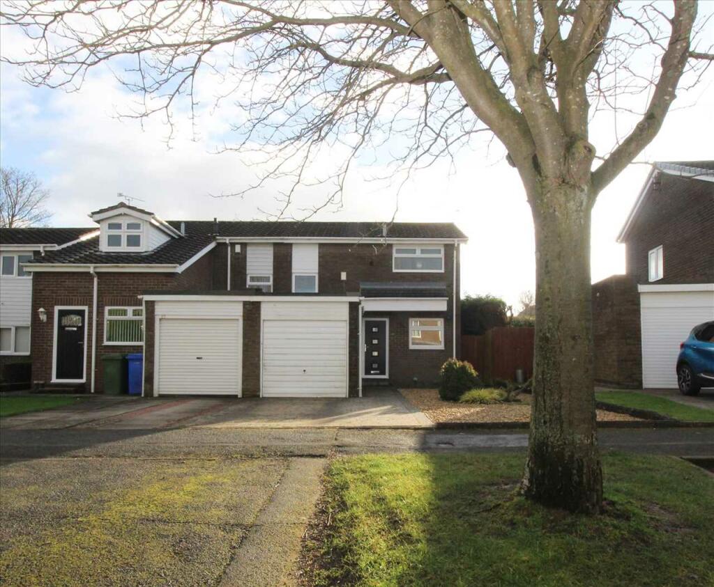 2 bedroom semidetached house for sale in Romsey Close, Parkside Glade, Cramlington, NE23