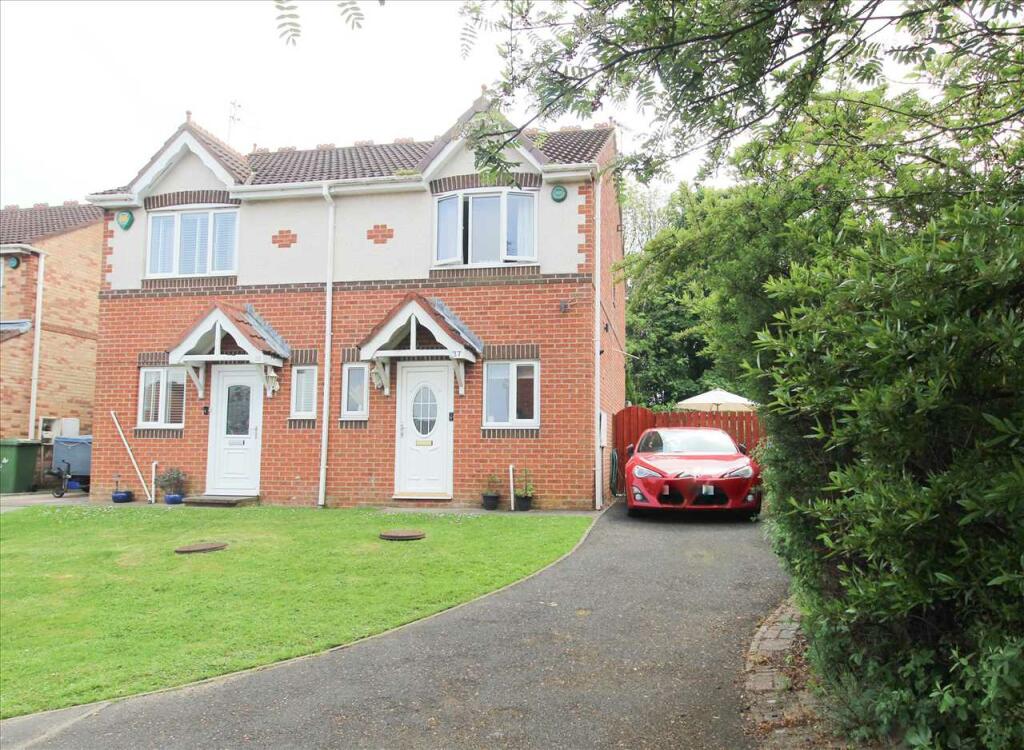 2 bedroom semidetached house for sale in Silverdale Road, Northburn