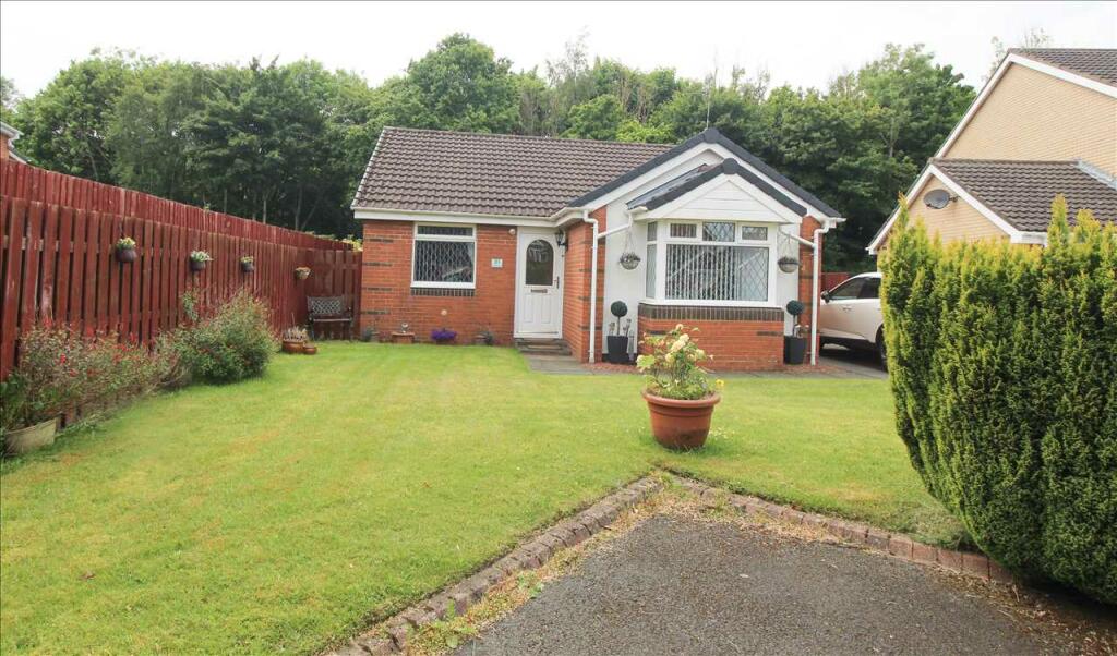 2 bedroom detached house for sale in Carlby Way, Northburn Dale
