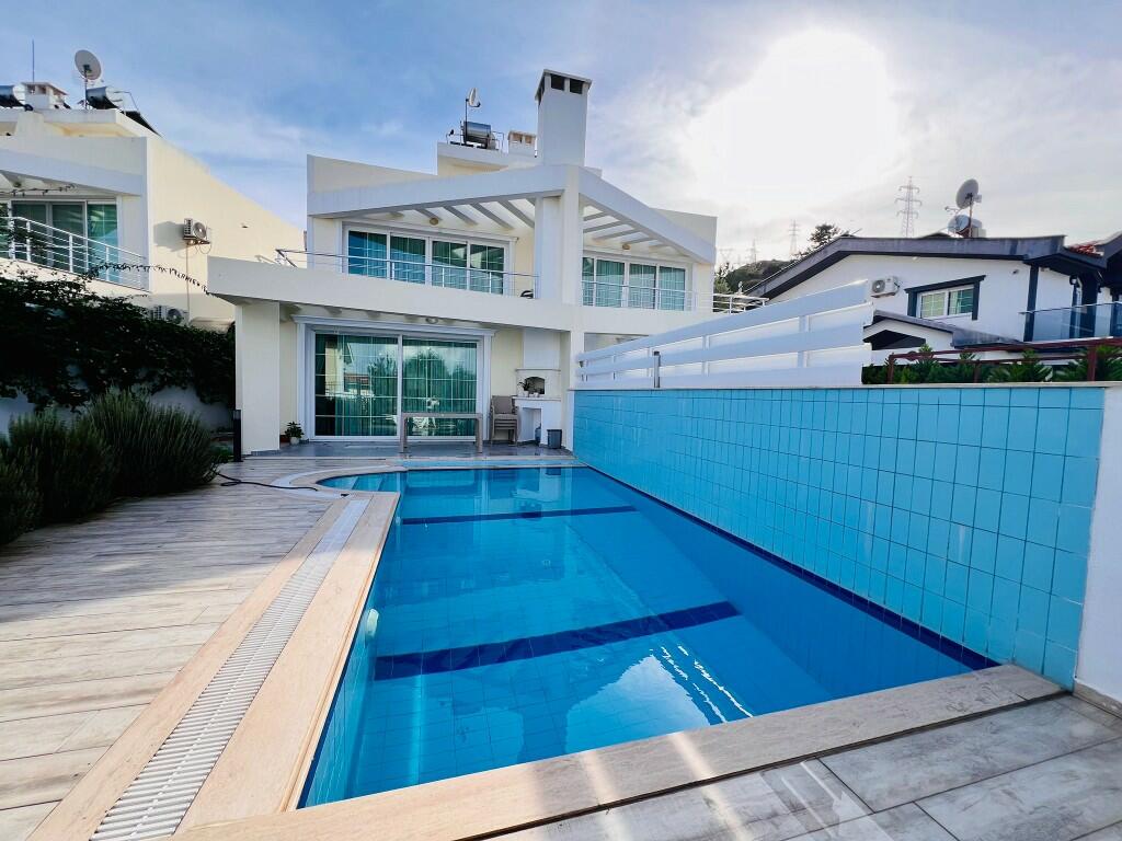 Main image of property: Alsancak, Girne