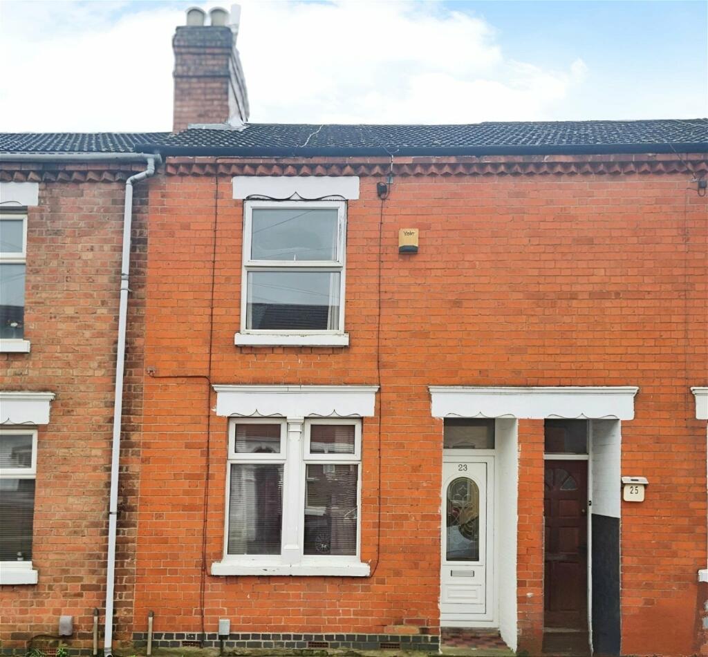 3 bedroom terraced house for sale in Sunderland Street, St.James, NN5