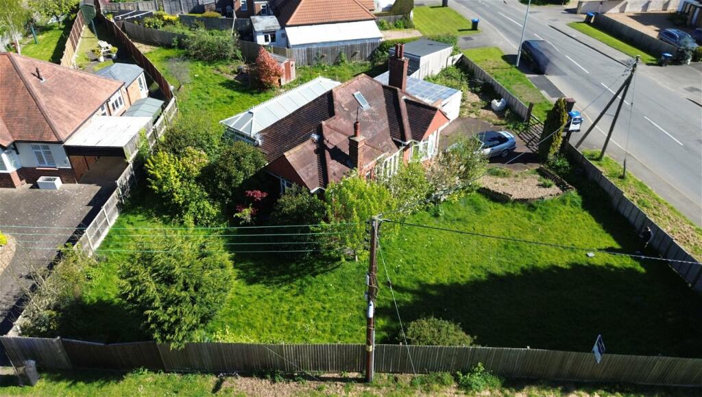 Main image of property: Northampton Lane South, Moulton, NN3