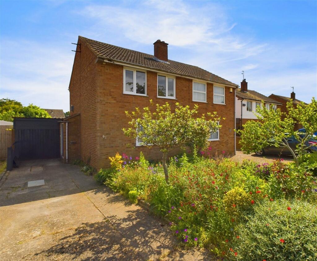 2 bedroom semidetached house for sale in Manor Road, Earls Barton, NN6