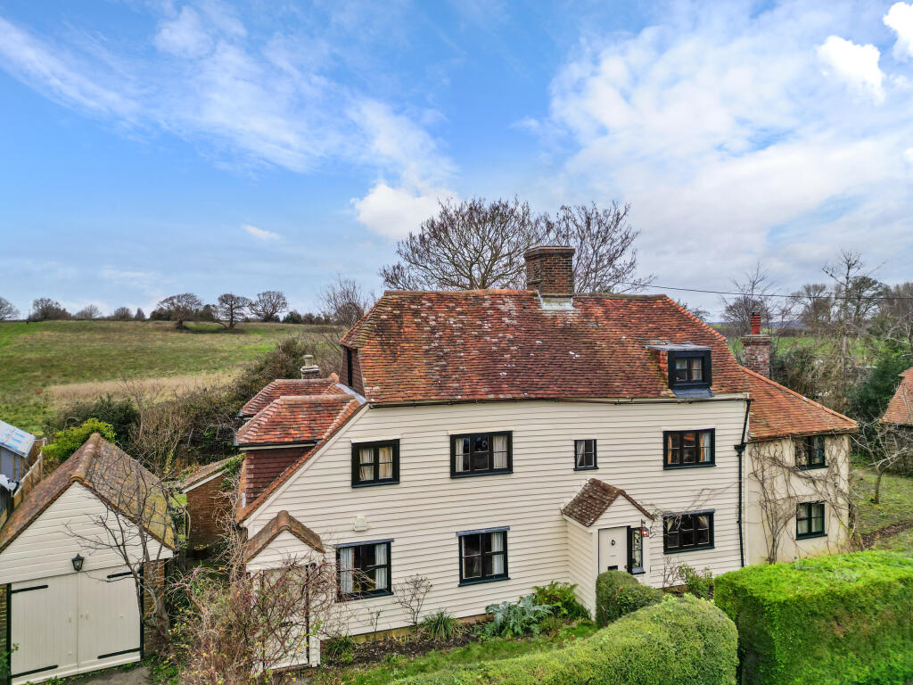 6 bedroom detached house for sale in Chapel Row, Herstmonceux, East