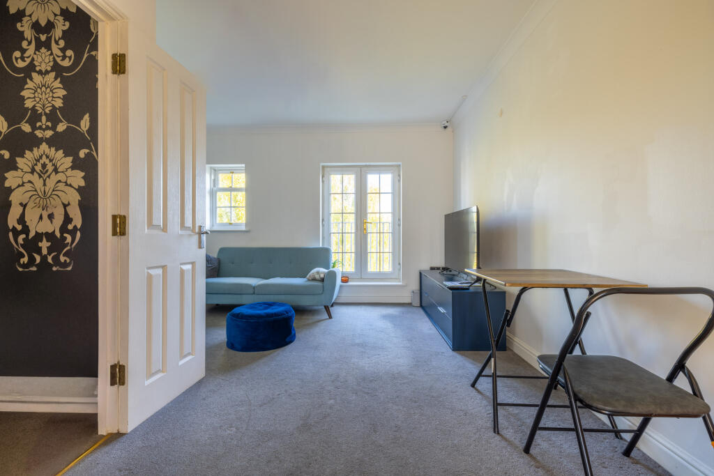 Additional property image - Burnell Gate, Chelmsford, Essex