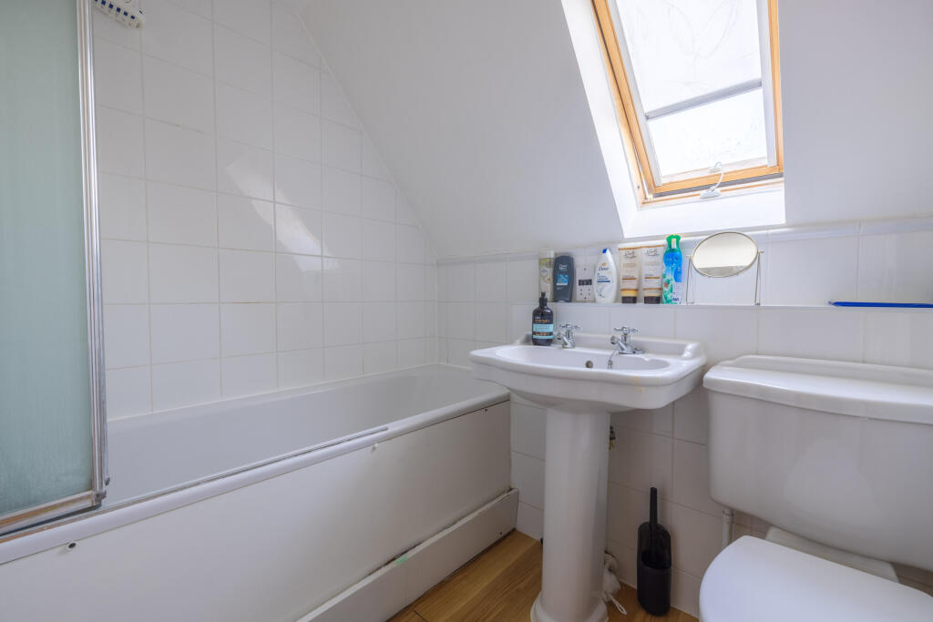 Additional property image - Burnell Gate, Chelmsford, Essex