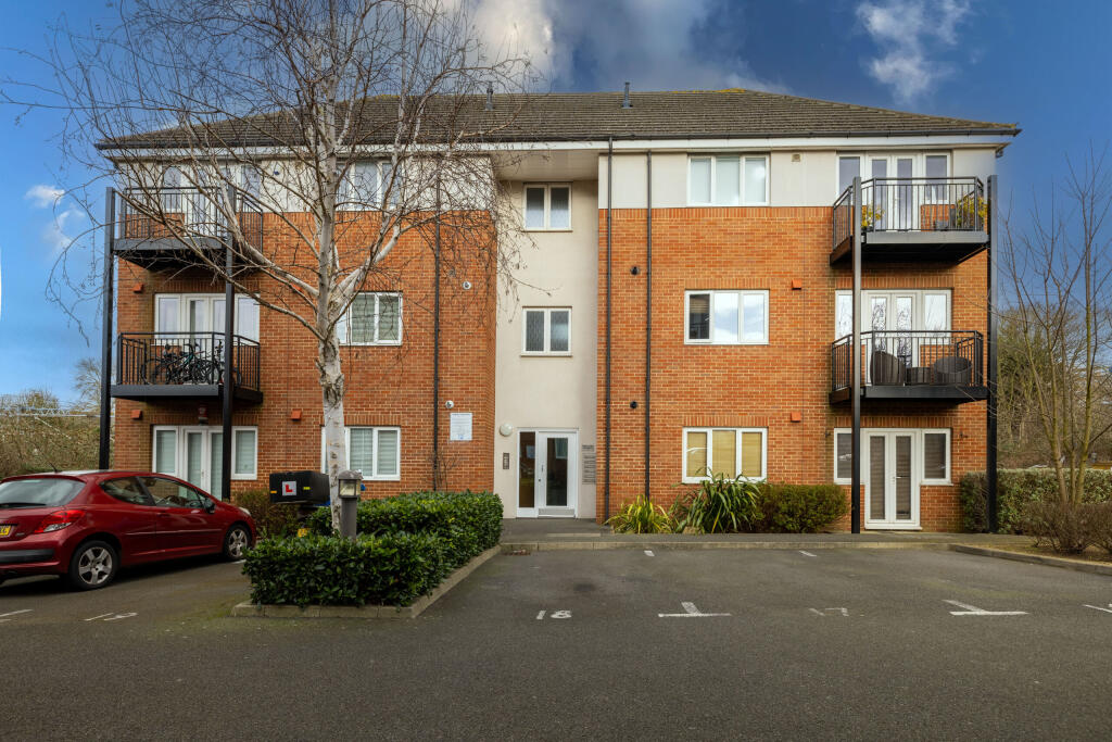 Main image of property: Flat 4, Bridge Court, 3 Thomas Drive, Romford, Essex