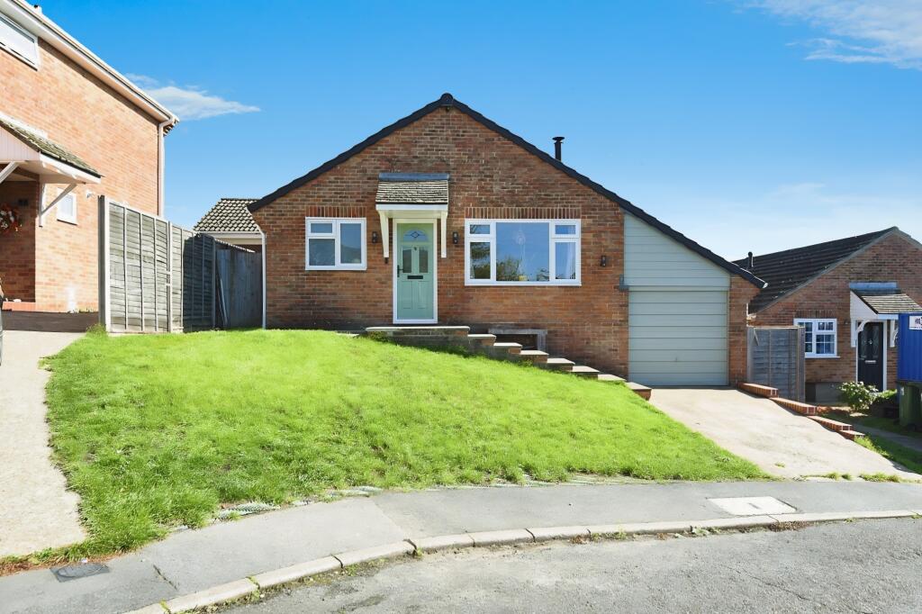 Main image of property: Dartington Road, Bishopstoke, SO50