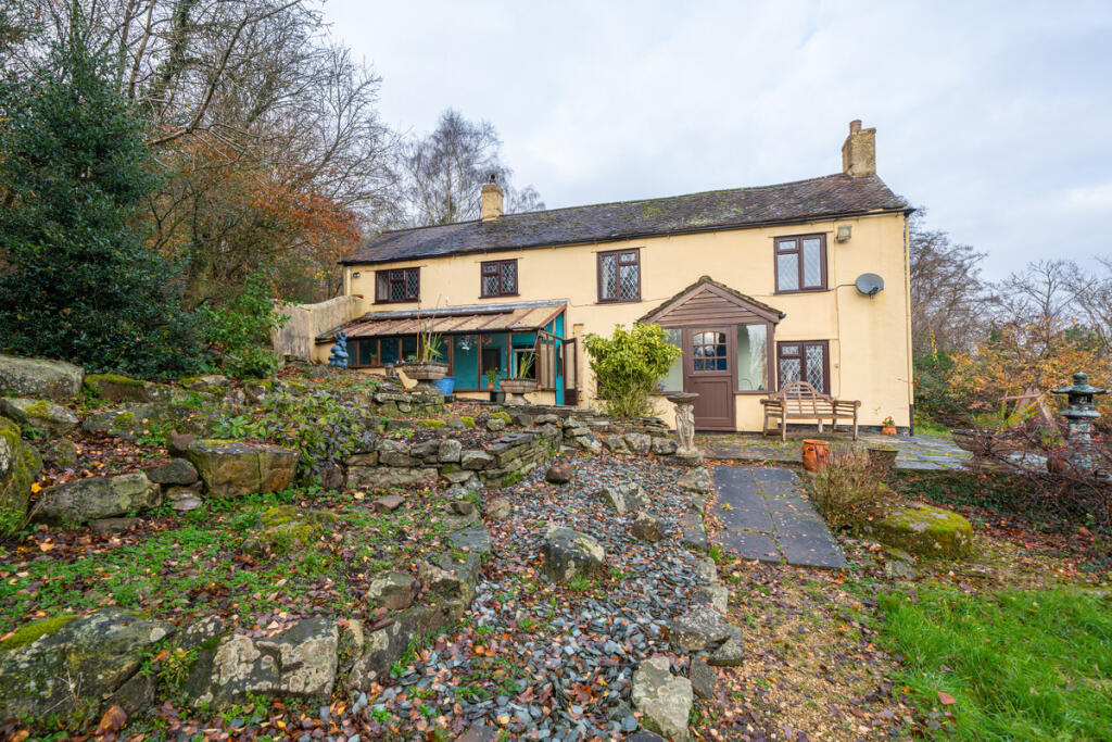 Main image of property: Popes Hill, Newnham, GL14 1