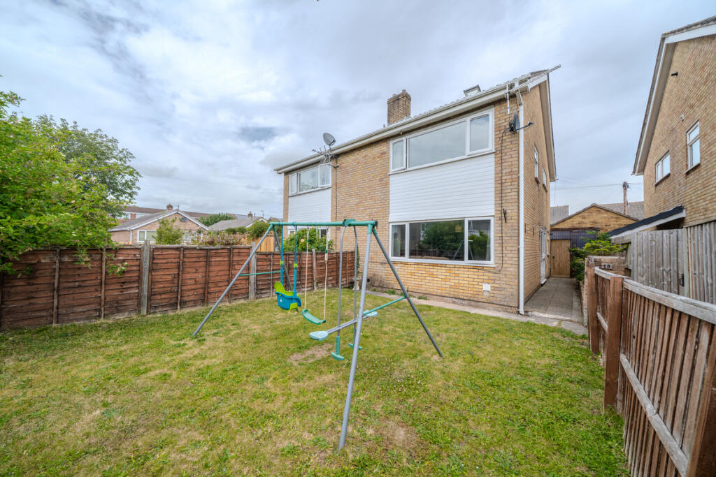 Main image of property: Angiddy Close, Caldicot, NP26 4