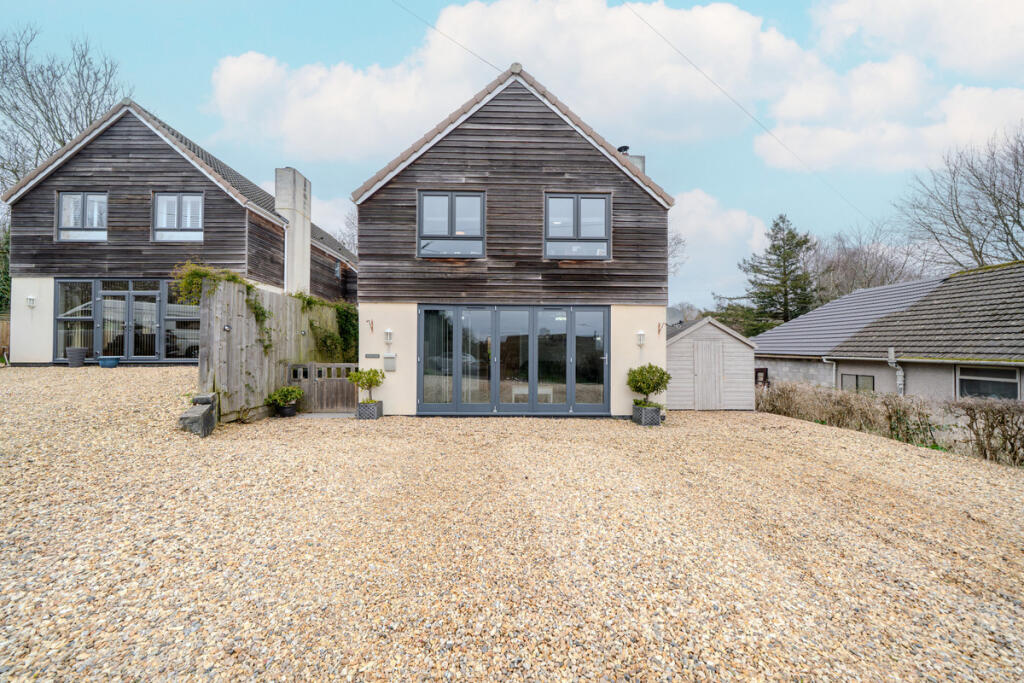 Main image of property: Tump Lane, Undy, NP26 3