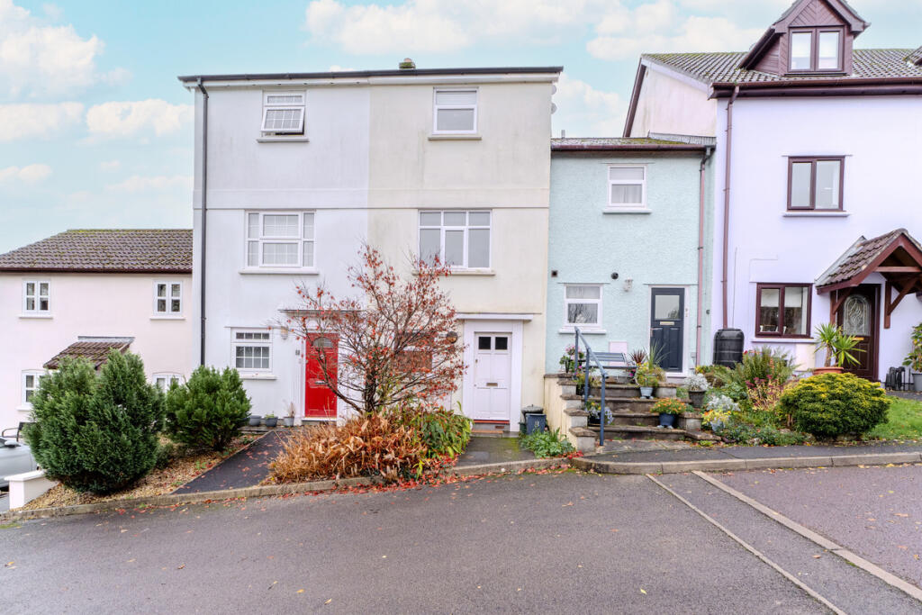 Main image of property: Beaufort Place, Chepstow, NP16 5