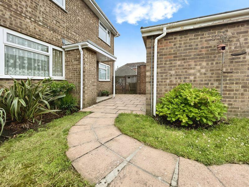 2 bedroom apartment for sale in Rossmore Road, Poole, BH12