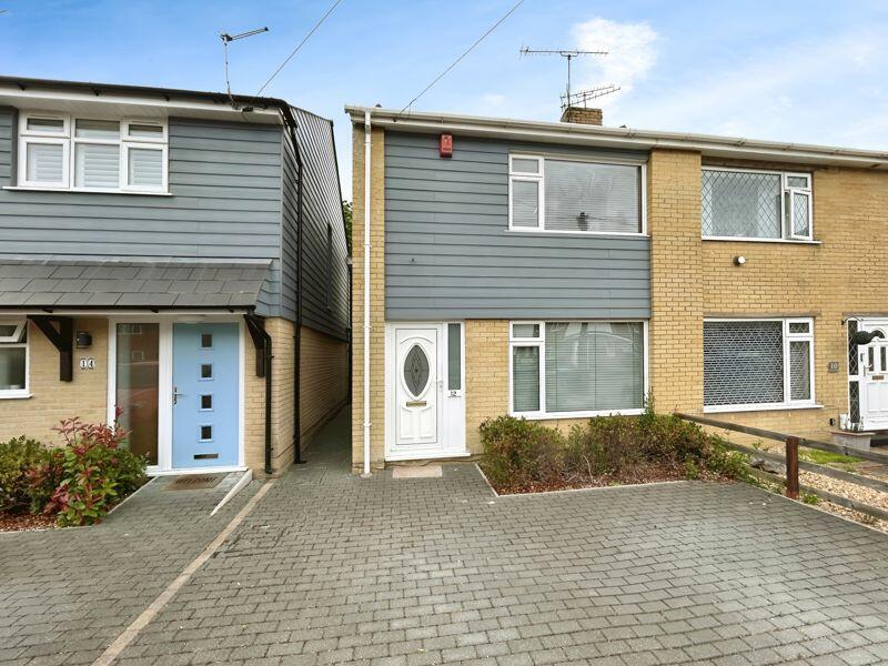 3 bedroom semidetached house for sale in Pine Tree Walk, Creekmoor , BH17